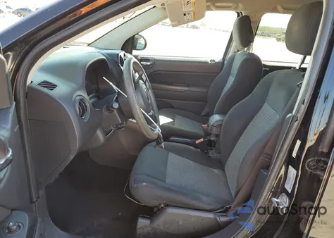 2015 Jeep Compass Sport z USA, uszkodzony, nr VIN 1C4NJCBA4FD170776